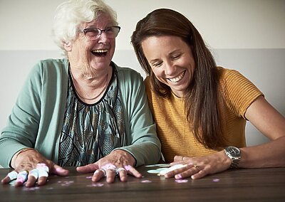 Strengthening Relationships in Dementia Care with Technology